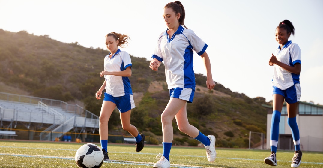 字母30+15+8难救主，唐斯打铁8中2布伦森37分，尼克斯送雄鹿7连败