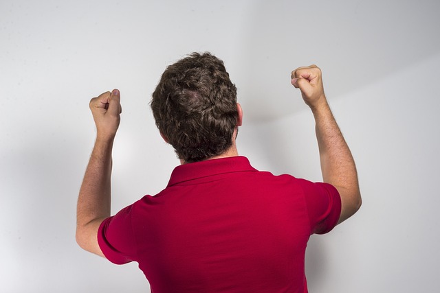 理疗师：DV9的伤和丁丁、卢卡库类似，可能需要3到5个月恢复