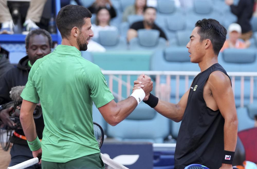 图片报：法兰克福关注美因茨24岁日本中场佐野海舟